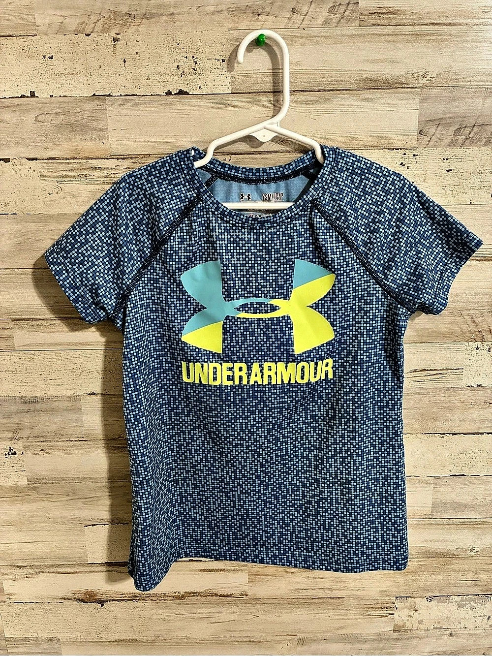 Under Armour HeatGear short sleeve shirt Boys Size YSM Blue Athletic Tee